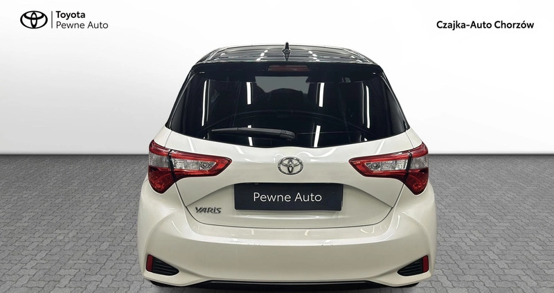 Toyota Yaris cena 54900 przebieg: 146474, rok produkcji 2019 z Dęblin małe 172